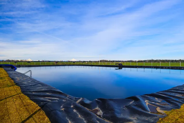 Tubería PPP instalada en un pozo de agua